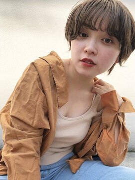 エム(EM) オリーブグレージュマッシュショート