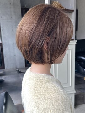 ザ シー 橋本(The C) 20代30代40代ナチュラル大人可愛いレイヤースタイル