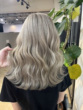 メリー オオサカ(Merly Osaka) ホワイトベージュ