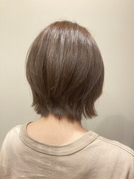 エーデ(A DE) ミディアムウルフ