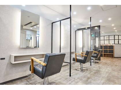 アーサス ヘアー デザイン 千葉店(Ursus hair Design by HEADLIGHT)の写真