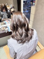 ヘアーアンドビューティーショップ エボルティー(hair&beauty shop EvoLuty)&nbsp;オリーブベージュ