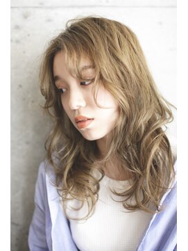 ファム(FAM) ハイトーンベージュ