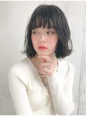 暗髪 抜け感スタイル