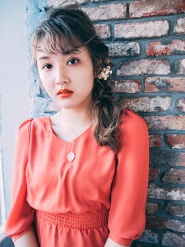 ヘアアンドリラクゼーション シャッセ(Hair&Relaxation SASE) ねじり編みおろしアレンジ