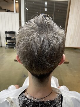 オーヘアールーム O hair-room ホワイトシルバー