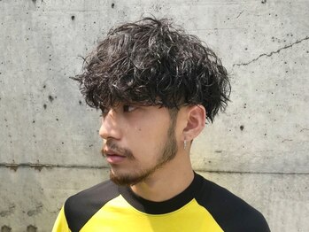 キングオブヘアバイノイズアンドフィフス 京都駅前店(KING of hair by NOISM&fifth)の写真/ツイストスパイラルパーマ×センターパートで清潔感あるstyleに*ショートレイヤーのデザインも◎[京都駅]