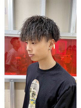 メリケンバーバーショップ トーキョー(MERICAN BARBERSHOP TYO) BURG 【ツイストパーマ/マッシュパーマ】