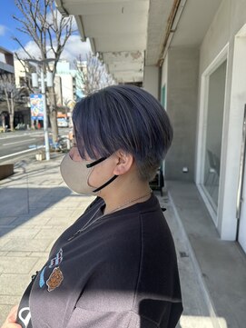 グク(GUK) ブルーシルバーXハンサムショート