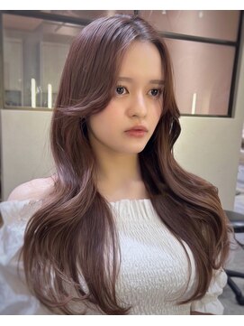 アール 横浜(R) MAKI【ミルキーベージュ/小顔顔まわりカット/ベージュカラー】