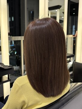 エアー 銀座タワー(AIR) 透明感のあるベージュカラー