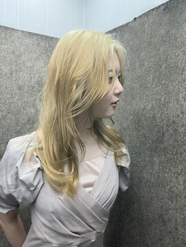 サロン ド ビカ(Salon de bika) 夏カラーブリーチ抜きっぱなしソフトベージュ