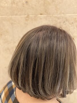 アミリアバイザザ(amiliea by ZA/ZA) ハイライトボブ