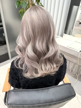 リノバイアクネ(lino by ACNE) ミスティラベンダーセミロング