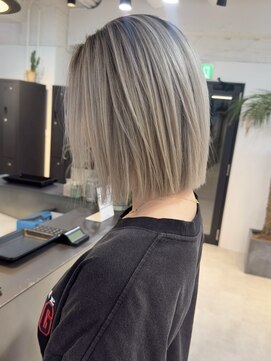メリー オオサカ(Merly Osaka) white balayage