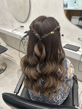 ノアル 大宮店(NOAHL) ハーフツイン/ハーフアップ/ねじり/お呼ばれ