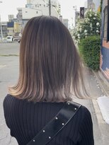 オト トイロ(oto toiro)&nbsp;切りっぱなしボブ×ダブルカラー×ベージュ