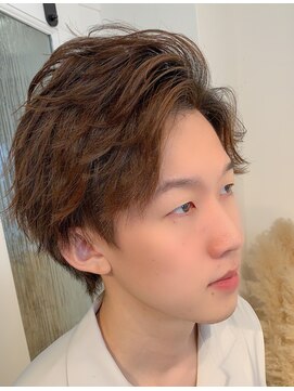 ハク アトリエ(HaKU atelier) ソフトツーブロックひし形レイヤーかき上げヘア