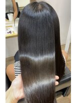 イオエ(ioe)&nbsp;黒髪/ボブルフ/ネビージュ/小顔/ワンレン/髪質改善/グレージュ