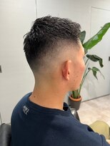 イントロバイフィーネ 渋谷(INTRO . by Fi-Ne)&nbsp;ハイスキンフェード/ウェーブアップ/アイロンパーマ