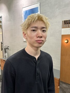 ニール シトロン 名古屋 伏見 丸の内(NEELU citron) 【Neelu_tatsuya】抜きっぱなしブロンド　スパイキーショート