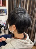 ビジネスカジュアル30代40代50代黒髪ヘアスタイル