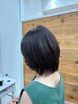 リーク(LEEK)&nbsp;髪質改善ストレートでブローのしやすさ抜群！