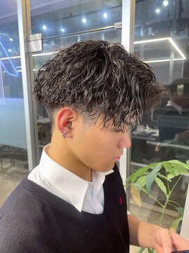 メンズサロン キング 梅田店(Men’s salon K!ng) 波巻きツイストスパイラルパーマ/フェザーパーマ/眉毛/メンズ