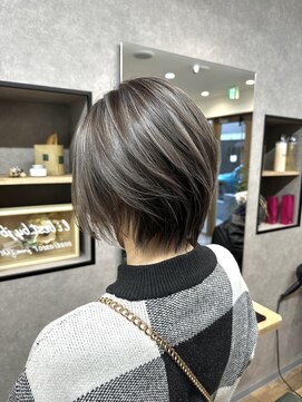 リベストバイジェービー 稲毛(li best. byjb) ホワイトグレージュ/チェリーブラウン/ミニウルフ[稲毛/稲毛駅]