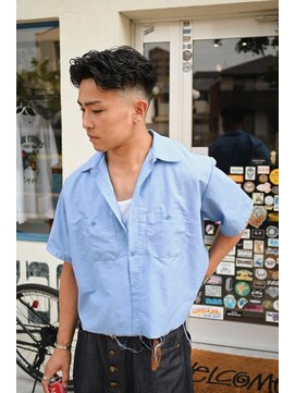 フォーコーナーズカットショップフェイビーズ 名古屋西(FourCornersCutShop favey's) スパイラルパーマ　フェード