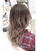 ケンジ 平塚 アネッタ(KENJE annetta)&nbsp;圧倒的な存在感★外国人風無造作グラデーション