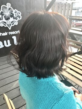 ラウラウヘアーリゾート(Lau Lau hair resort) 外ハネウェーブボブ