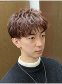 パーマを生かせ!大人気のレッド系ツーブロックヘア