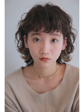 アコット(Acotto.) インナーカラー x ミディアムウルフ