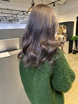 メリー オオサカ(Merly Osaka) これは何色？絶妙カラー_艶感アッシュブラウン_