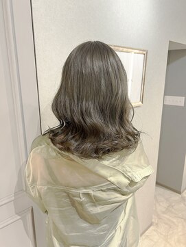 ラム(L'am) ピスタチオグレージュカラー