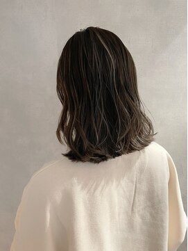 アイディール(:ideal) 20代30代40代☆コントラストハイライト×ヴェールアッシュ