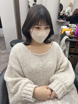 エミーバイモアムー(Emmie byMoremuu) Emmieくびれヘア