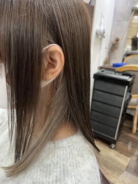 ルアン(Luan) グレージュ×インナーカラー