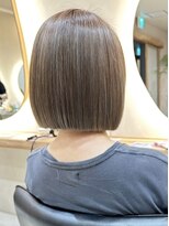 ヒビヲ(HIBIO)&nbsp;ショートボブイルミナカラーオージュアダブルカラーハイトーン