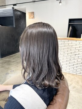 ニーラ バイ ニライカナイ 八幡宿店(Neela By Nirai Kanai) チョコレートブラウン/アッシュカラー/グレーベージュ/黒髪