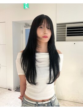 ロイリー バイ ローウェ 立川(Loely by Louwe) Blue black