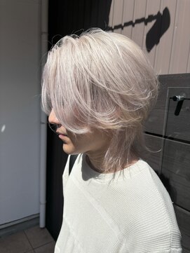 ノア(NOA) センターパート/メンズウルフ/ホワイトベージュ