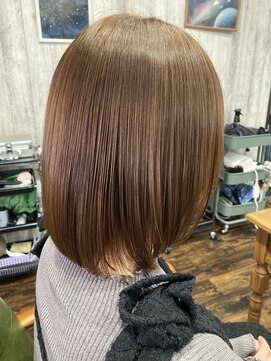 アイリーファンビリ(irie fambilly) メテオカラー×艶ボブ