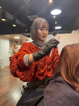 店内は、ラグジュアリーを演出した大人女性がくつろげる空間
