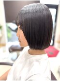 トレンド感抜群の切りっぱなしボブスタイル♪