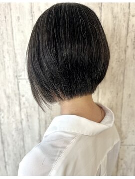アトリエキルト(atelier Qilt) 頭の形すっきり！レイヤーボブ