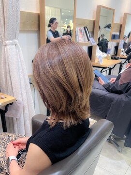 ステラバイケンジ 藤沢(STELLA by KENJE) 白髪ぼかし細めハイライト30代40代50代ブルーグレージュ