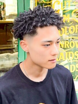 プロショップウェーブ セカンド(PRO SHOP WAVE II) スペインカール/フェザーパーマ/メンズパーマ/テーパーフェード