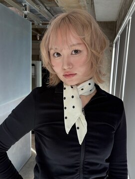 ロジ(loji) ホワイトベージュ×ボブレイヤー